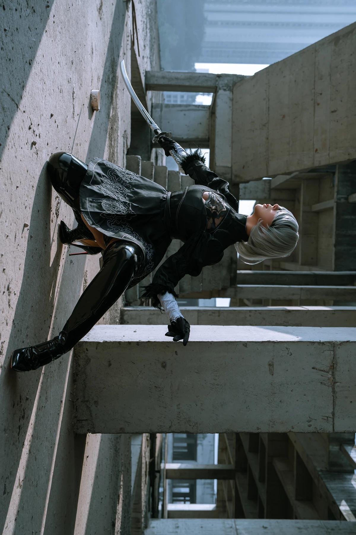 Cosplay 云溪溪Yunx1x1 & 奶桃 – 2B本 YoRHa No.2 Type B 下 Set.04(10)