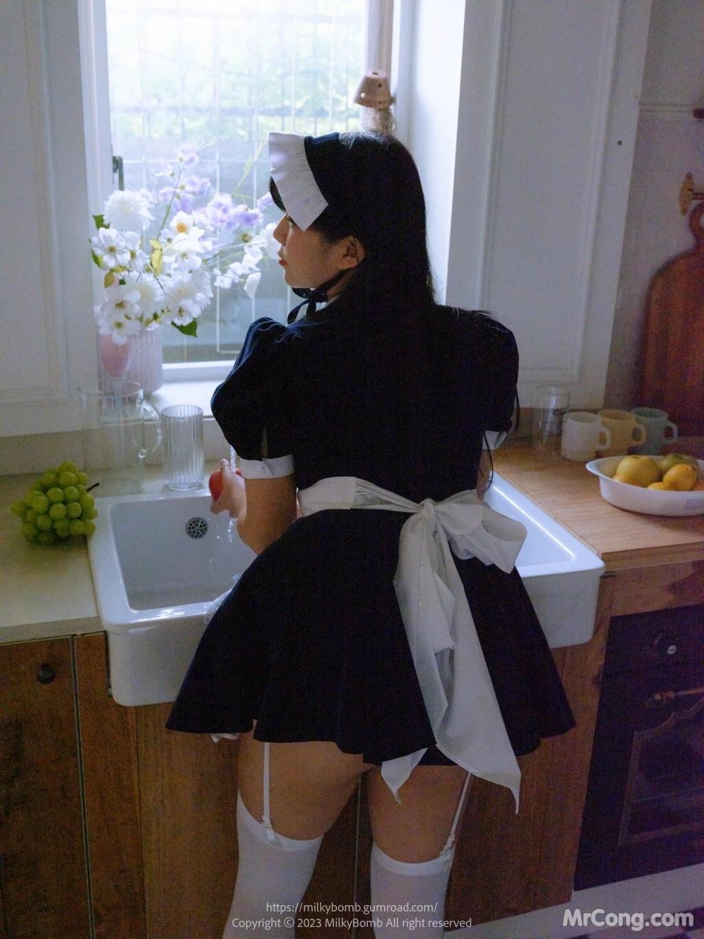 [MilkyBomb] Yui: Vol.3 Maid (291 photos )(100)