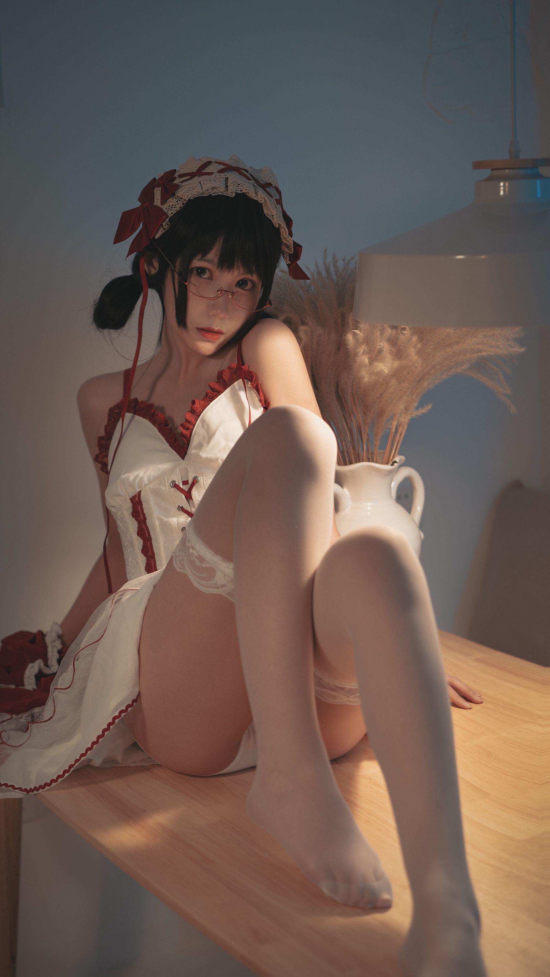 [网红Coser] 逐月su 《小红帽》 写真集(19)