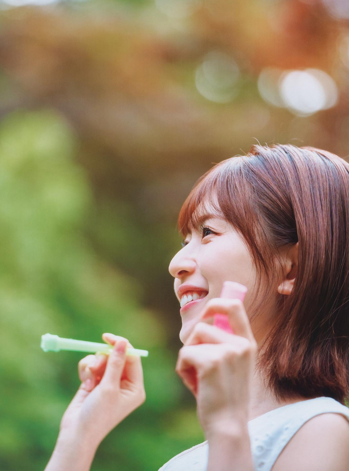 Konoka Matsuda 松田好花, 1st写真集 Photobook 「振り向いて」 Set.01(31)