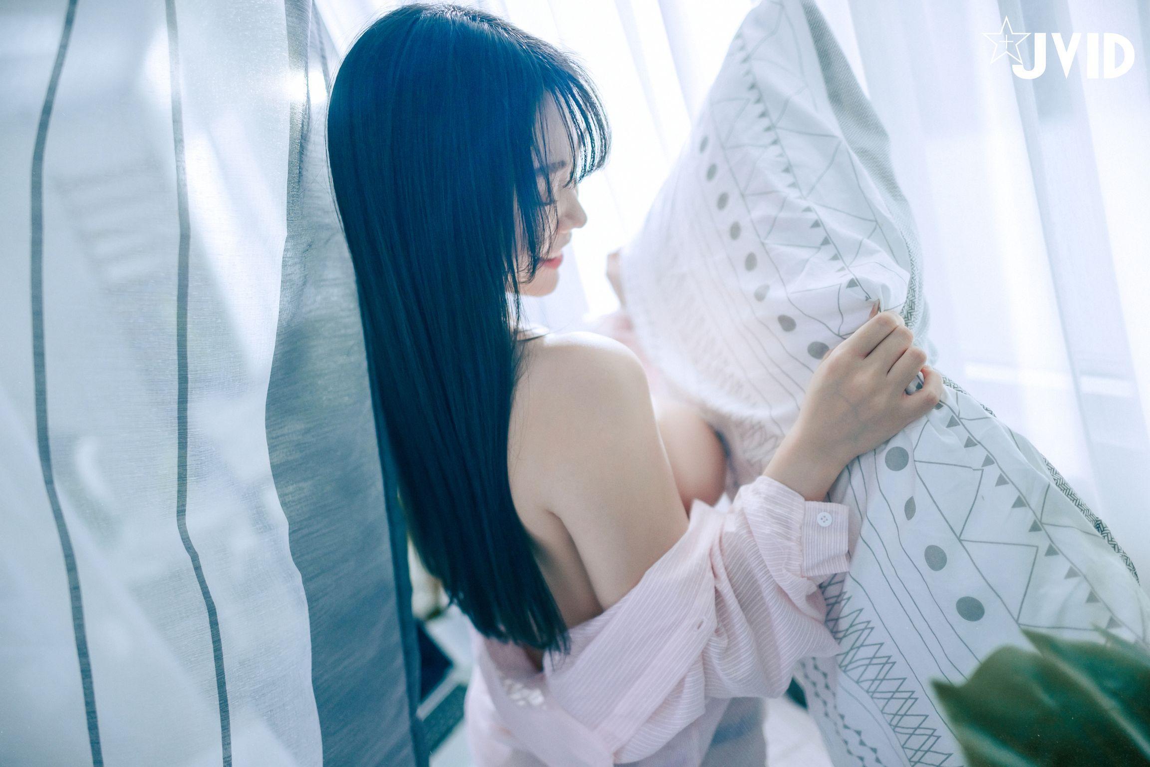 [JVID] 苡昕Slivia: 超巨乳女秘書 (159 photos)(103)