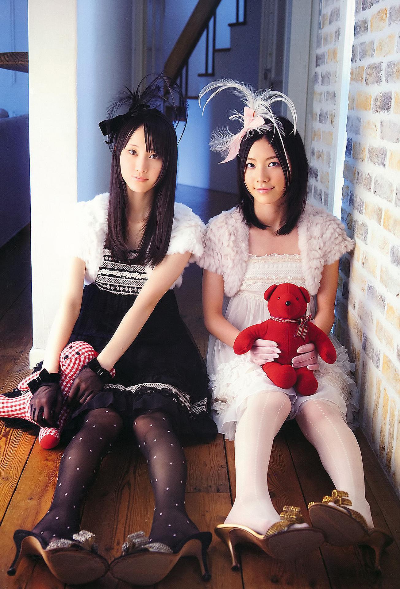 松井珠理奈・松井玲奈・高柳明音, Young Animal 2011 No.11 (ヤングアニマル 2011年11号)(37)