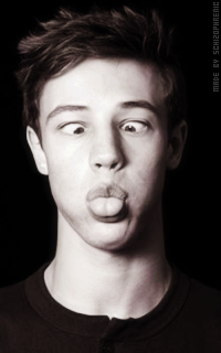 Cameron Dallas LpKjdTzW_o