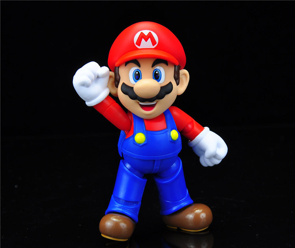 [S.H.Figuarts] Super Mario (new page 1 et 4) - Page 5 KwlDVo1K_o