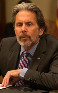 Gary Cole JC1hBNT7_o