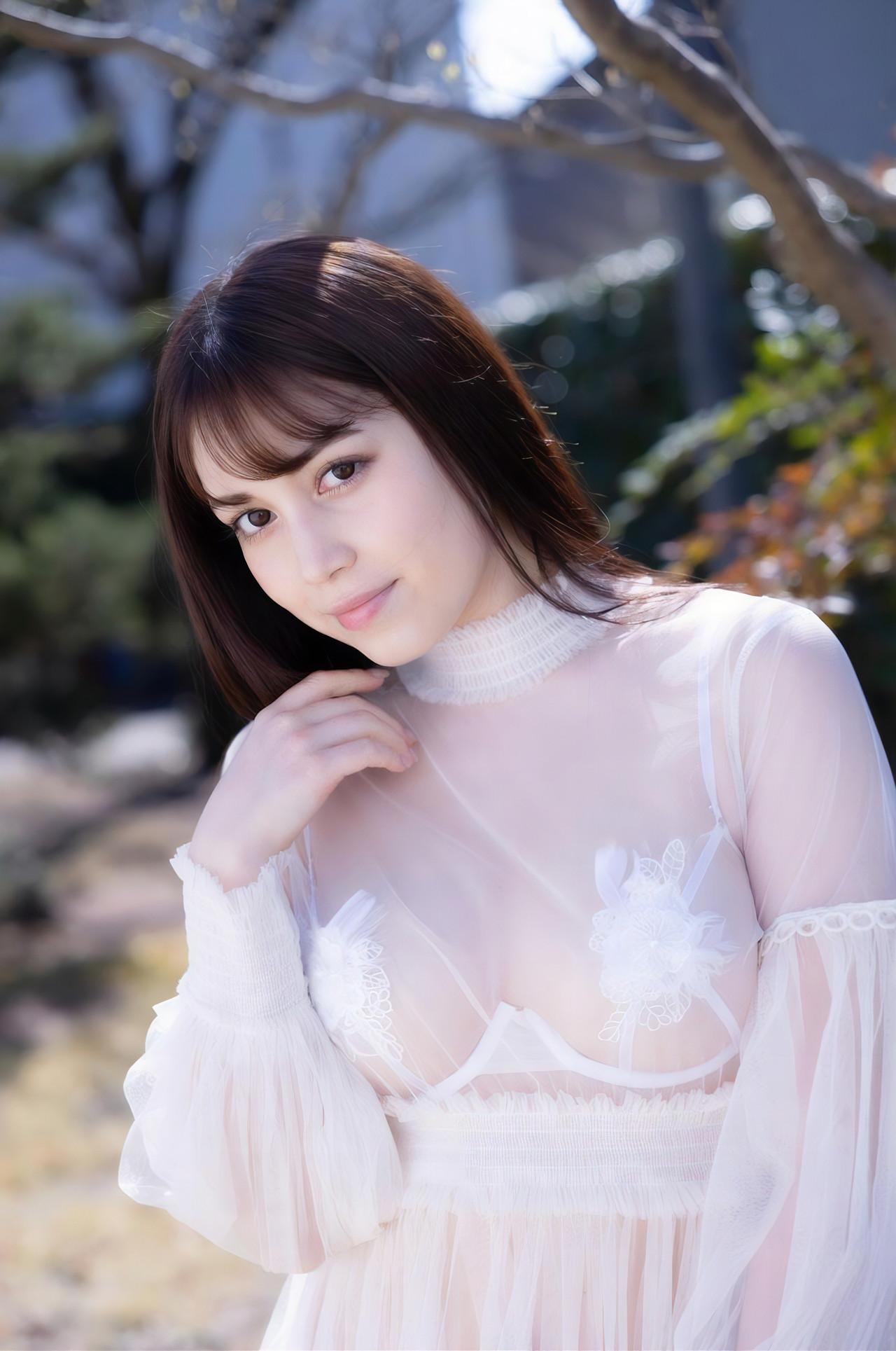 Michelle Megumi ミッシェル愛美, デジタル写真集 「恋が咲くとき」 Set.03(8)