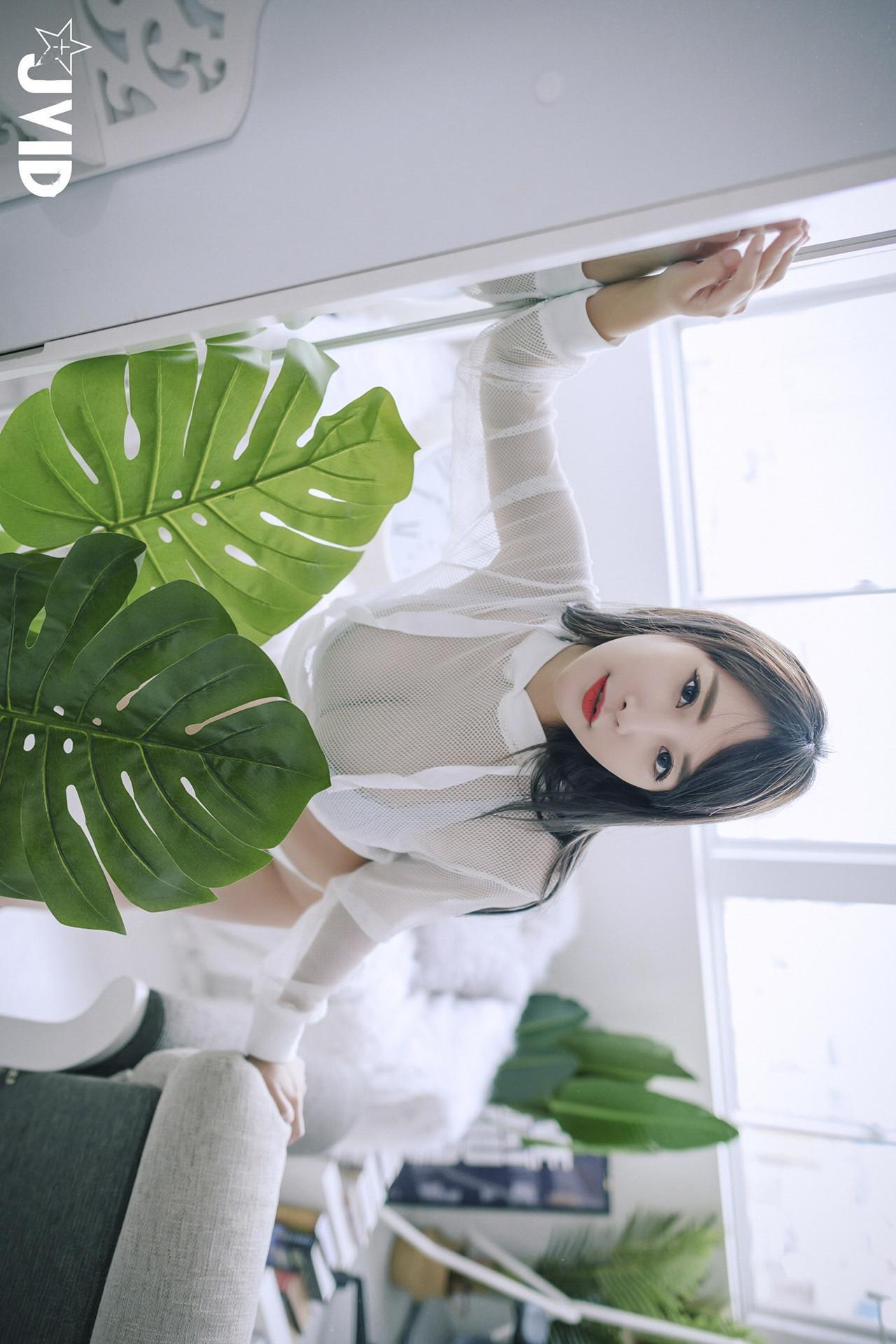 JVID Lele 樂樂 – 巨乳女神 樂樂－色誘閨密兄長，激情畫面曝光 Set.01(12)