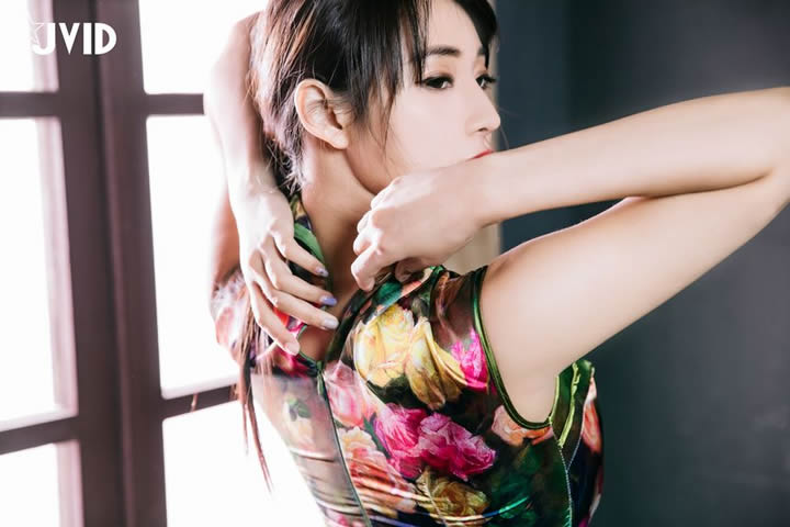 JVID milk god music cheongsam no holy light set picture 14