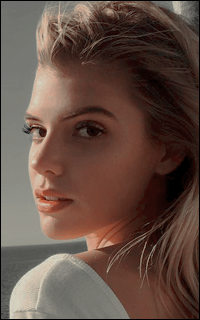 des avatars d'alissa violet pour lottie EpM1U2jp_o