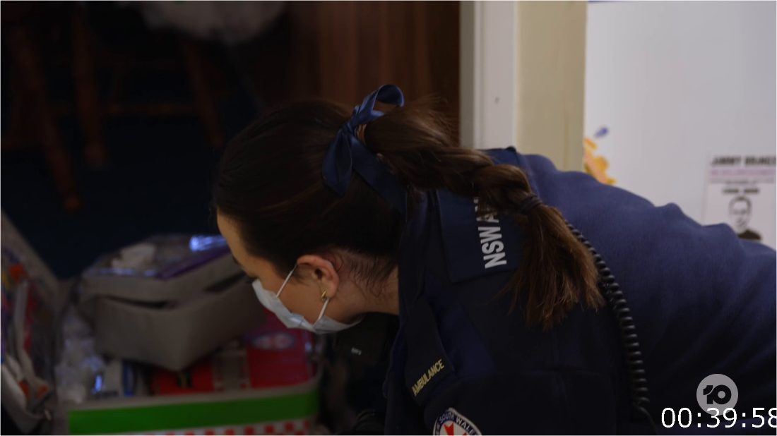 Ambulance Australia S05E07 [1080p] HDTV (x264) [6 CH] 5QEcf8mw_o