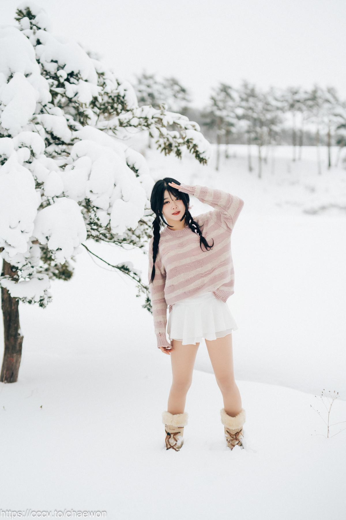 ZIA.Kwon 권지아, [Loozy] Snow Girl Set.01(3)