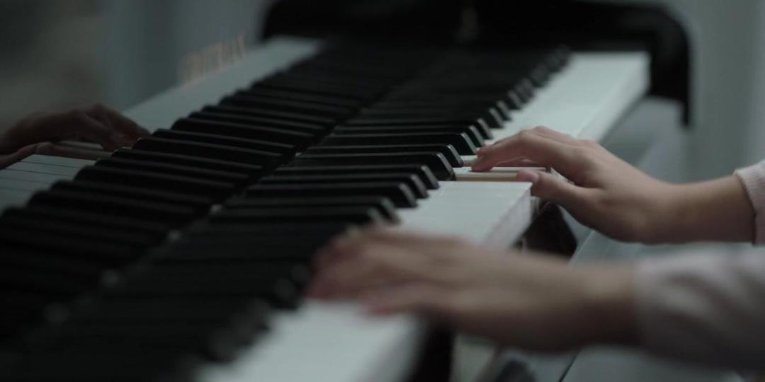Little Voice S01E09 720p WEB H264-BLACKHAT Little Voice S01E09 720p WEB H264-BLACKHAT