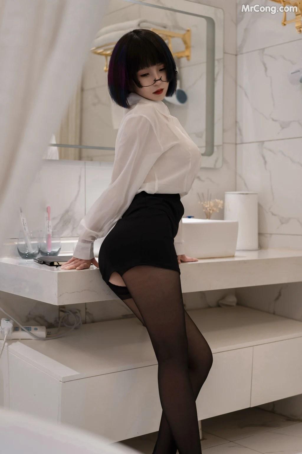 Coser@晕崽Zz: -迷情小秘 (62 photos)(13)