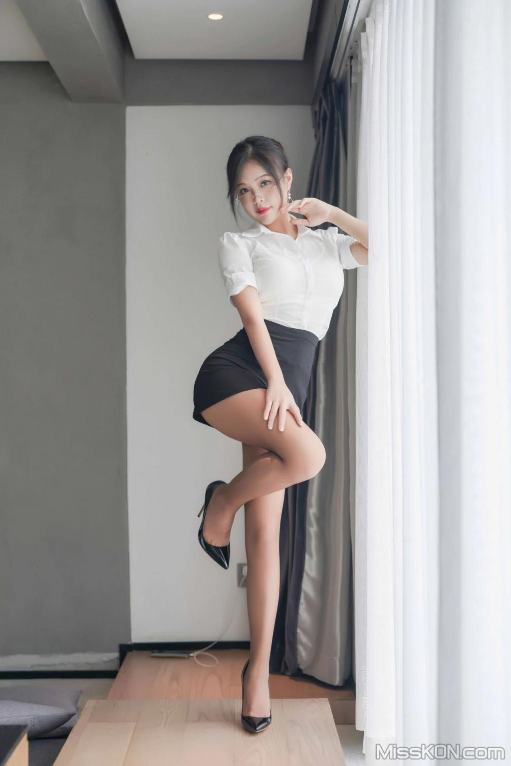 Coser@白烨: 秘书的私人时间2.0 (72 photos )(10)