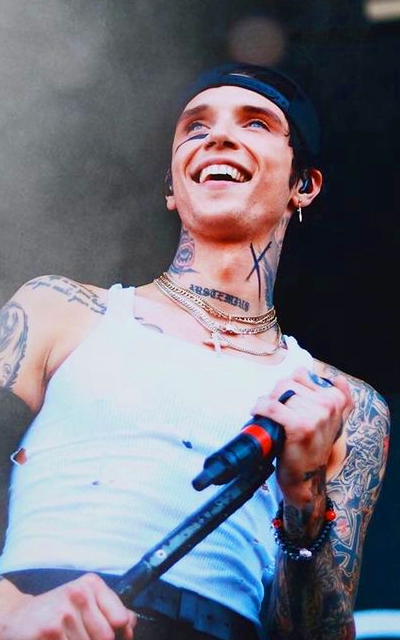 Andy Biersack 2Mm2Q6nd_o