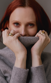 Karen Elson WZ3BcDLG_o