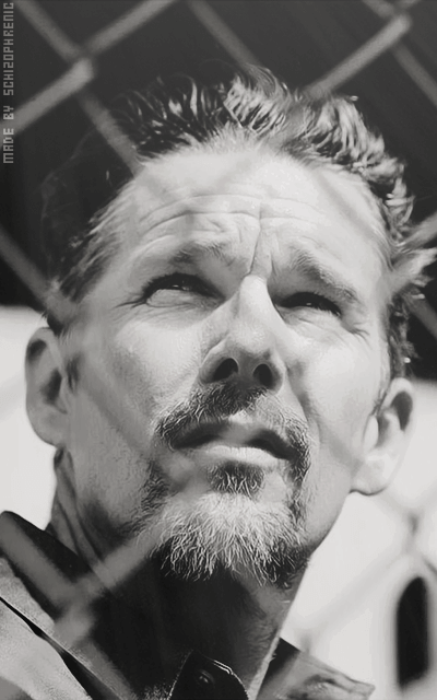 Ethan Hawke RYwFnxML_o