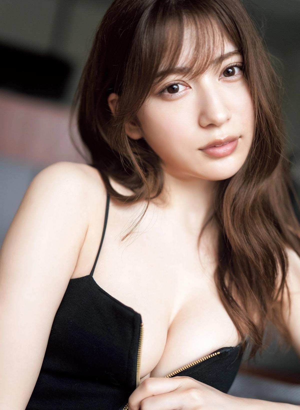 Risa Yukihira 雪平莉左, Young Jump 2021 No.31 (ヤングジャンプ 2021年31号)(15)