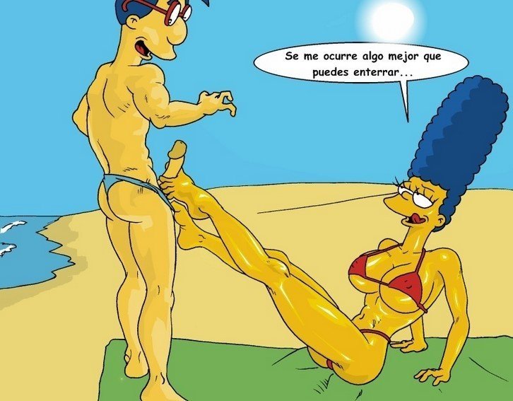 Marge en la Playa – Simpsons Hentai - 1
