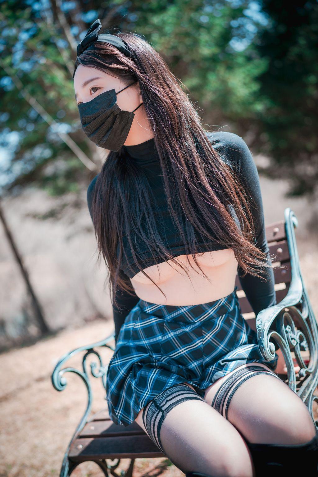 DJAWA Photo - Son Ye-Eun (손예은): "Early Spring Walk in March Vol.2" (+S.Ver) (156 photos)(127)
