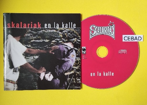 Skalariak-En La Kalle-ES-CD-FLAC-2001-CEBAD