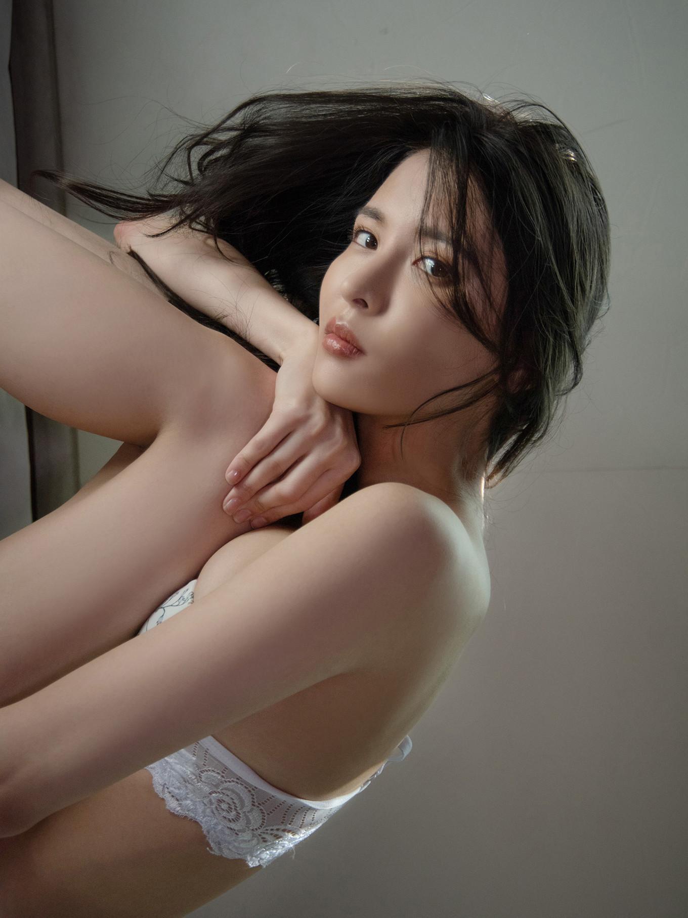 Sena Natsuki 奈月セナ, FLASHデジタル写真集 「Gカップ、舞い戻る」 Set.01(20)