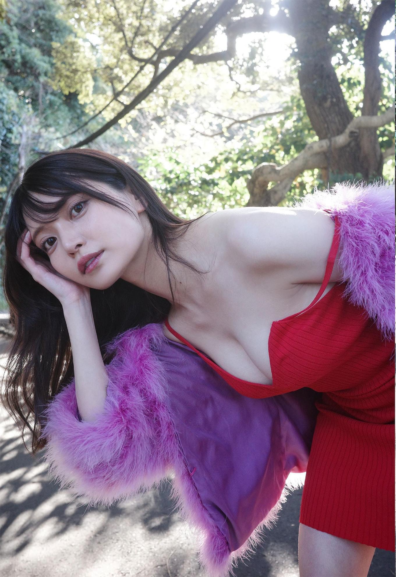 Sayaka Nitori 似鳥沙也加, 写真集 旬撮ガール Vol.2 早くも限界突破な美バスト(6)