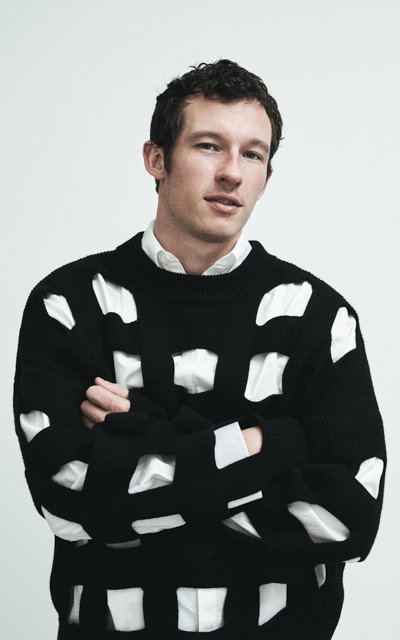 Callum Turner  R3UuE3F1_o