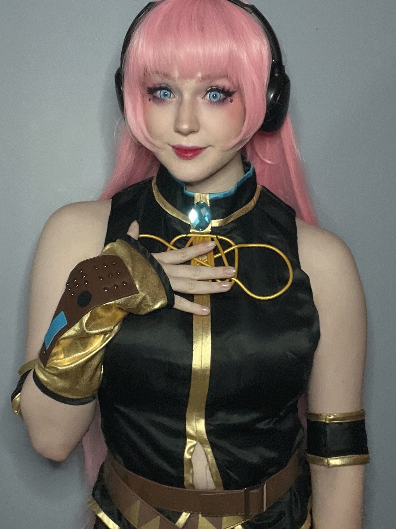 Satin Stars - Luka Megurine