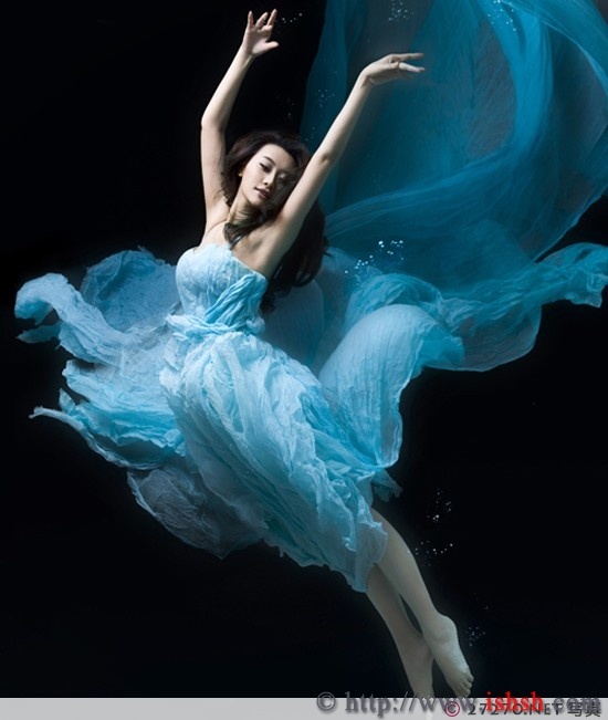 爱戴出演梦幻水世界(4)