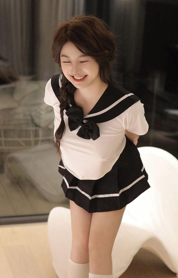 秀人女神沈思怡制服少女按摩棒无圣光图集(13)