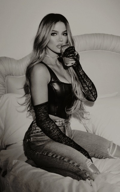 blondynka - Khloe Kardashian Xgr3mk8V_o