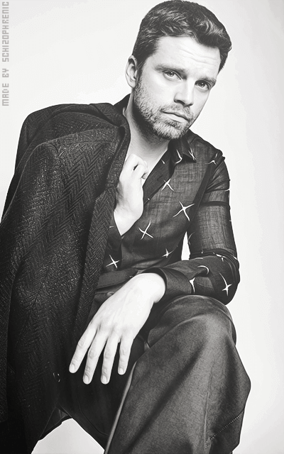 Sebastian Stan HdfV8DJk_o