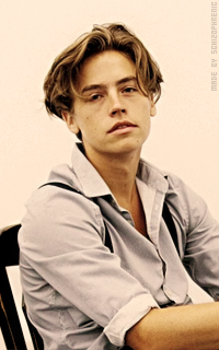 Cole Sprouse On23Q07m_o
