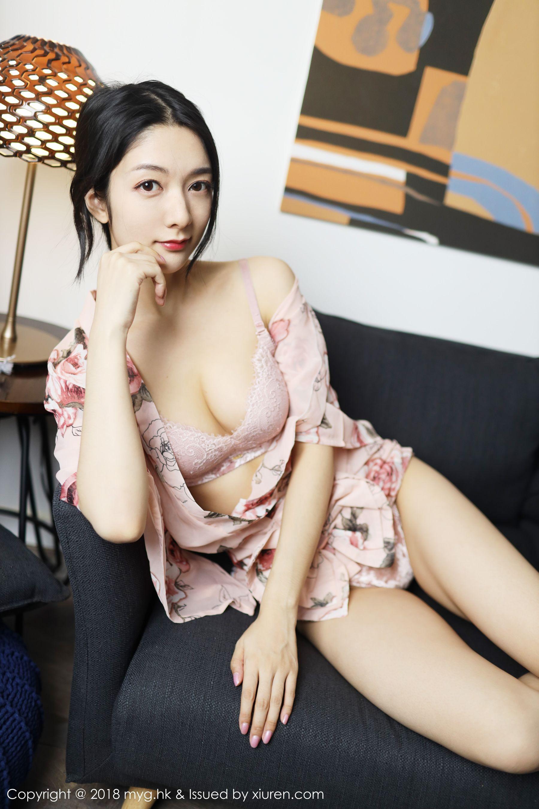 Angela喜欢猫《丰润迷人的性感内衣私房》 [美媛馆MyGirl] Vol.334 写真集(10)