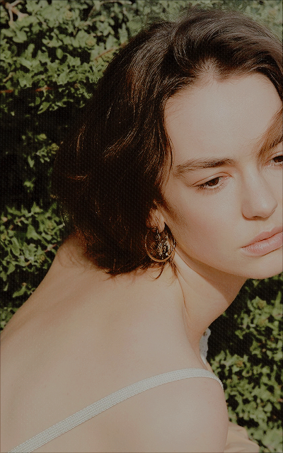 brigette lundy paine (avatars) WCOcXKFz_o