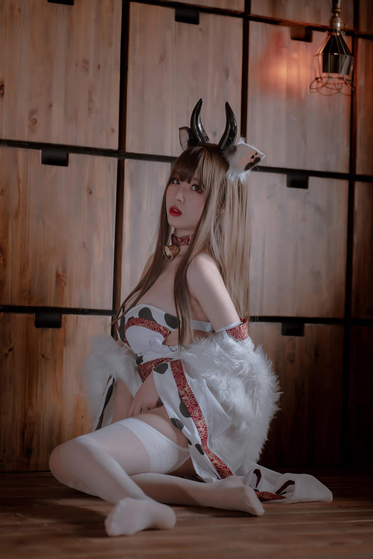 Cosplay 轩萧学姐 牛牛和服 Cow Cow(23)