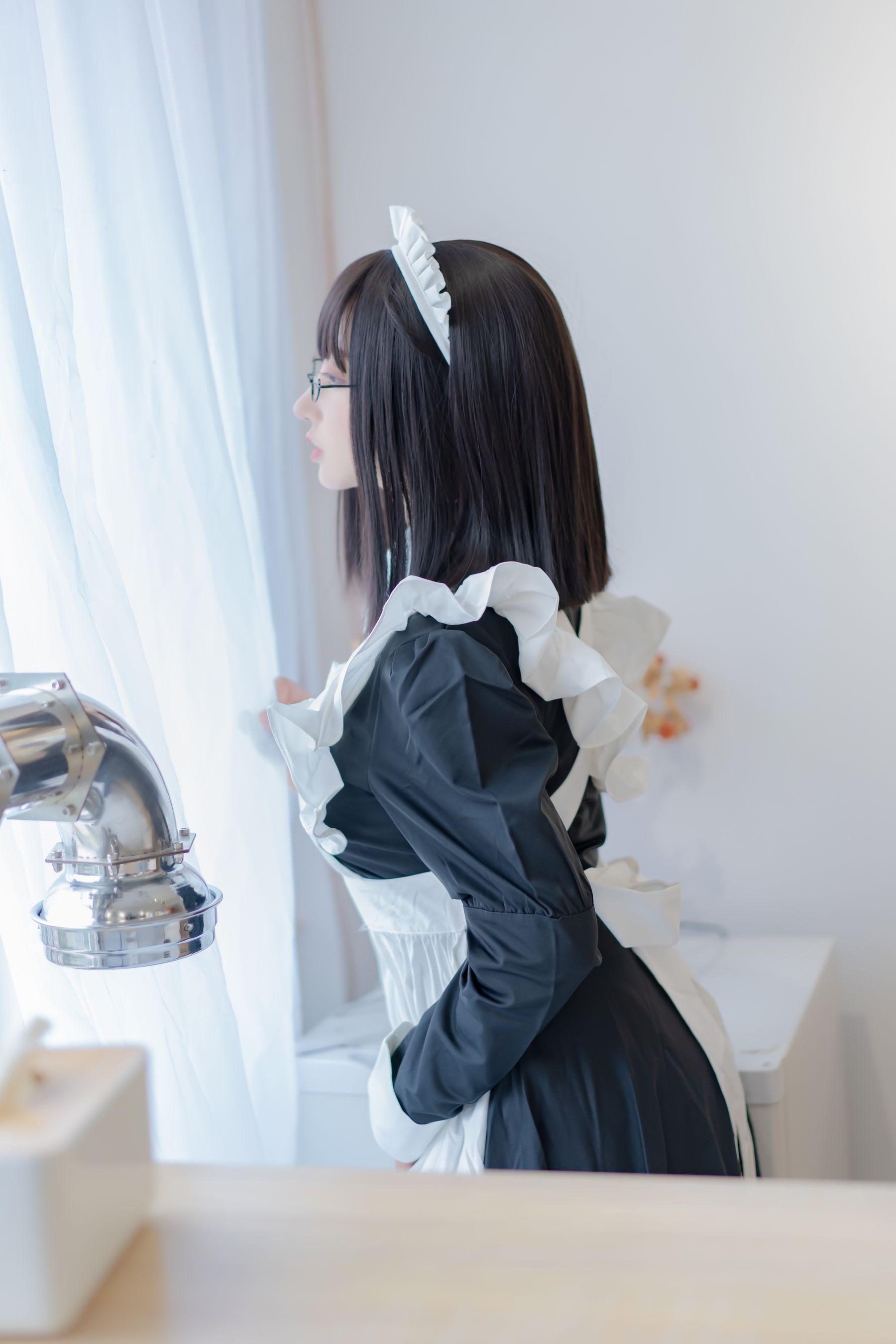 [Cosplay] 米线线sama – 女仆长裙 写真集(14)