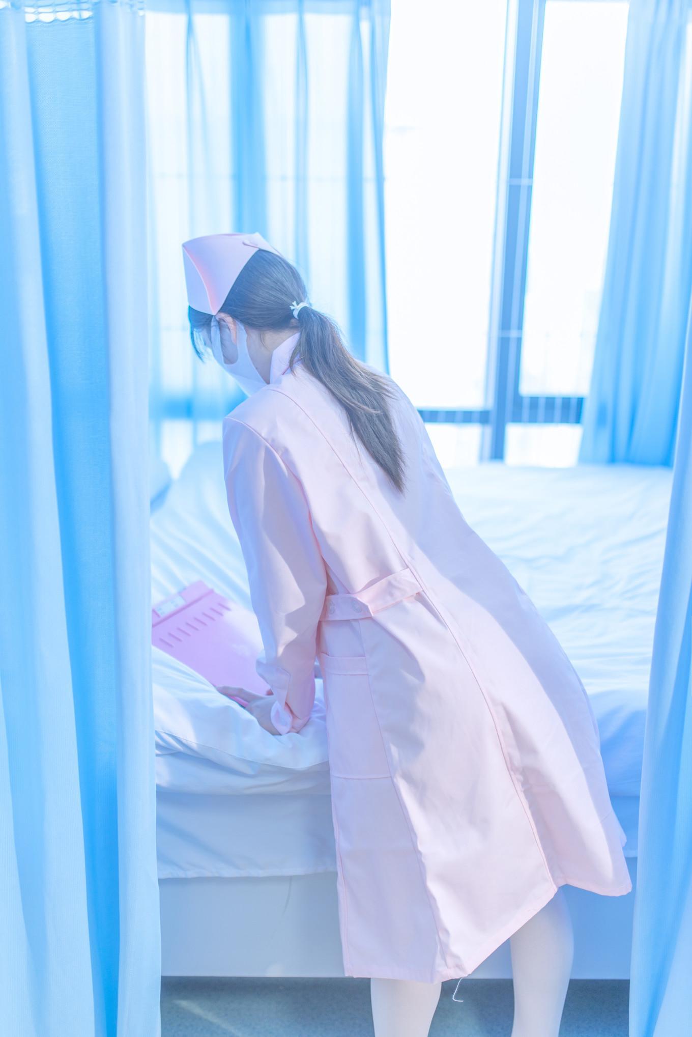 鹿初 Luctru, デジタル写真集 「护士 Nurse」 Set.02(28)