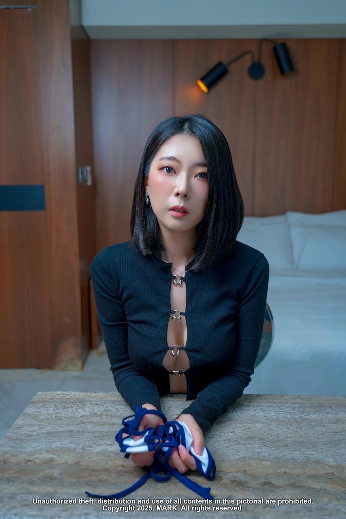 Mona 모나, MARK Photobook 「X Audition」 Set.02(11)