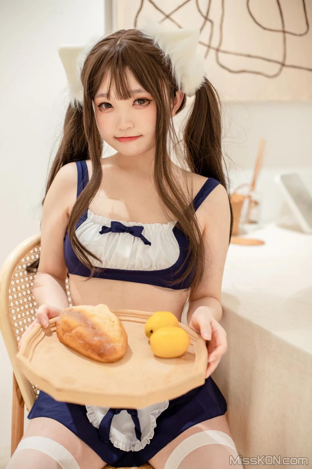 Coser@神沢永莉: 女仆死库水 (39 photos)(1)