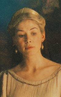 Rosamund Pike MhWHgAbB_o