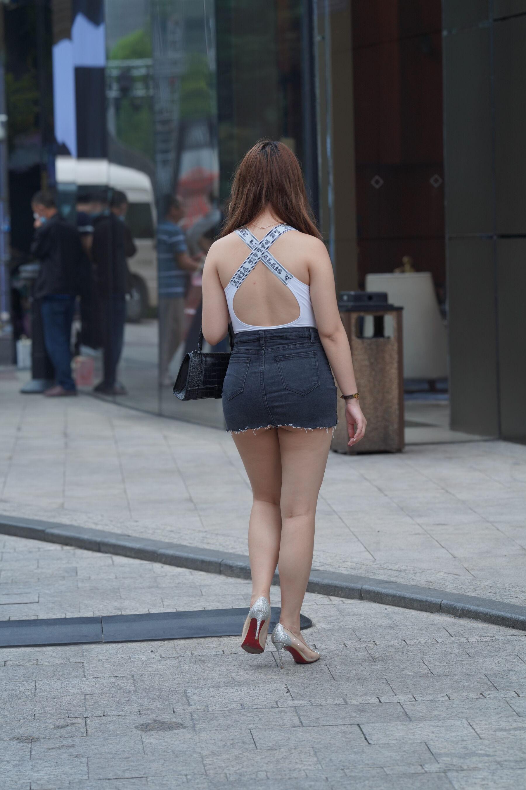 街拍 透明高跟热裤美女(443)