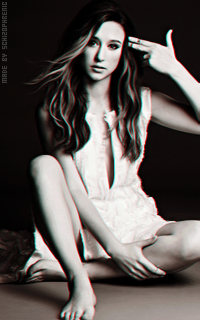 Taissa Farmiga K2qQtWZR_o