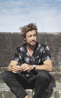 Simon Baker VQsx17C6_o