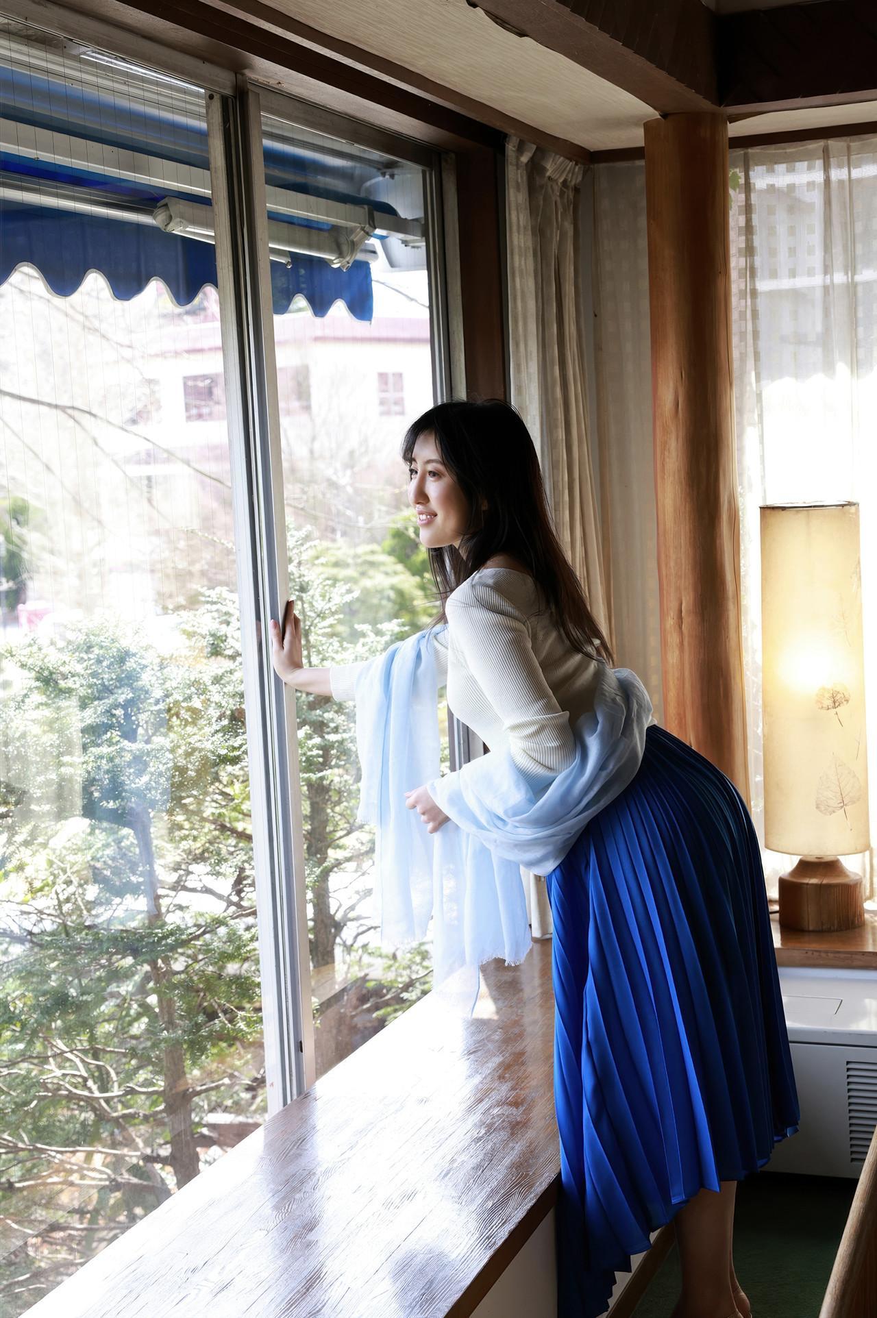 Marin Inoue 井上茉倫, FRIDAYデジタル写真集 「ミス東スポ＆ミス週刊実話２冠美女の初ヘアヌード vol.1」 Set.01(7)
