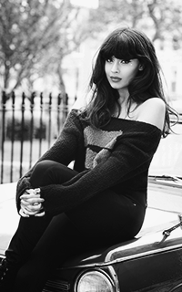 Jameela Jamil Fa6NVCIH_o