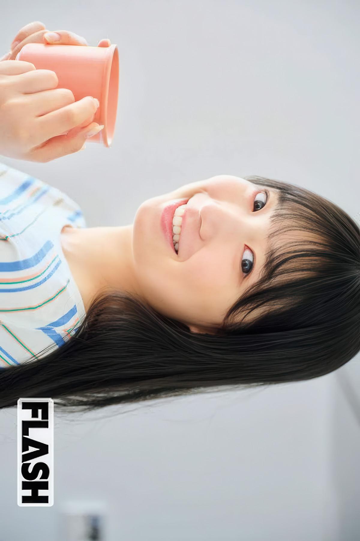 Shiori Momota 百田汐里, FLASH 2025.07.22 (フラッシュ 2025年7月22日号)(10)