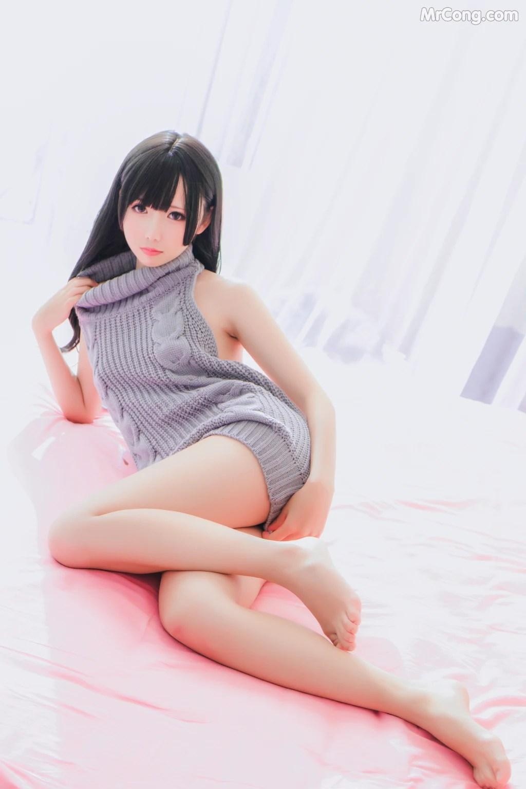 Coser@面饼仙儿 No.006: 露背毛衣 (41 photos)(23)