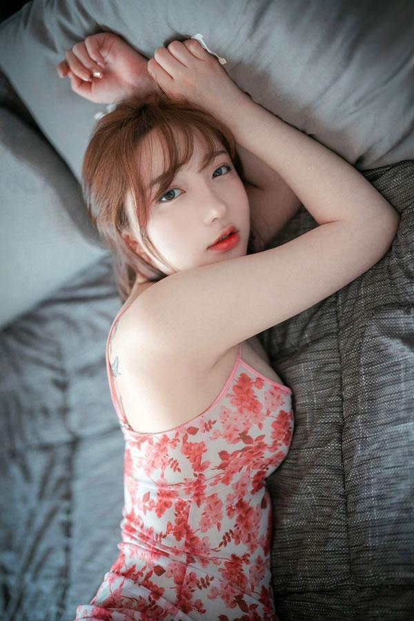 可爱美女孙乐乐 - 樱桃红碎花小吊带(22)